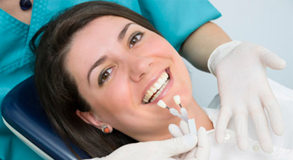 Elduaran Hortz Klinika mujer en tratamiento dental